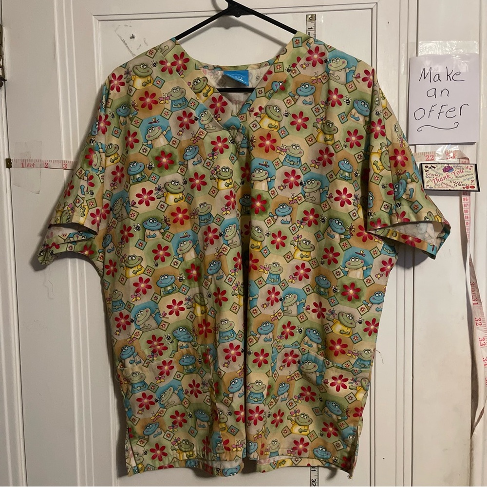 Colorful Patterned Women's Top - Picture 3 of 13